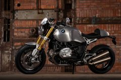 P90402066_lowRes_the-bmw-r-ninet-10-2